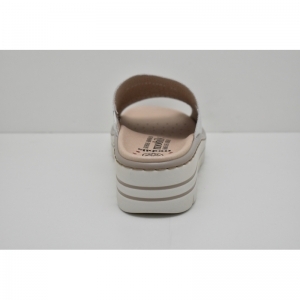 CLEO off white