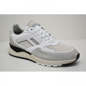 DE TREENER 01.03 wit