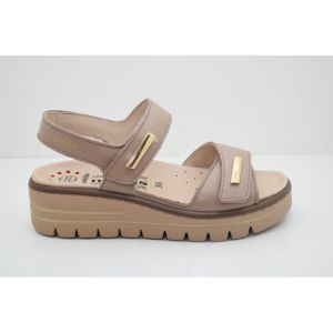 CLEM  light taupe